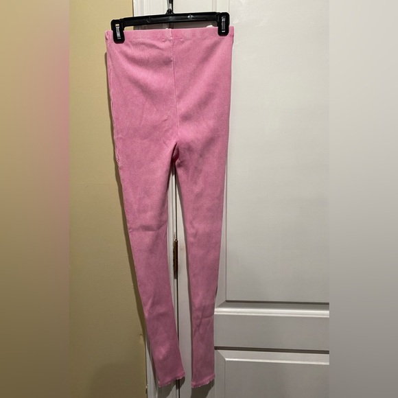 Fashion Nova Pink Short Sleeve Legging Set SOLD OUT ONLINE - Picture 6 of 8